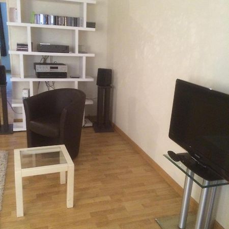 L'Appartement De La Maison Du Theatre Saint Bonnet Bourges Dış mekan fotoğraf